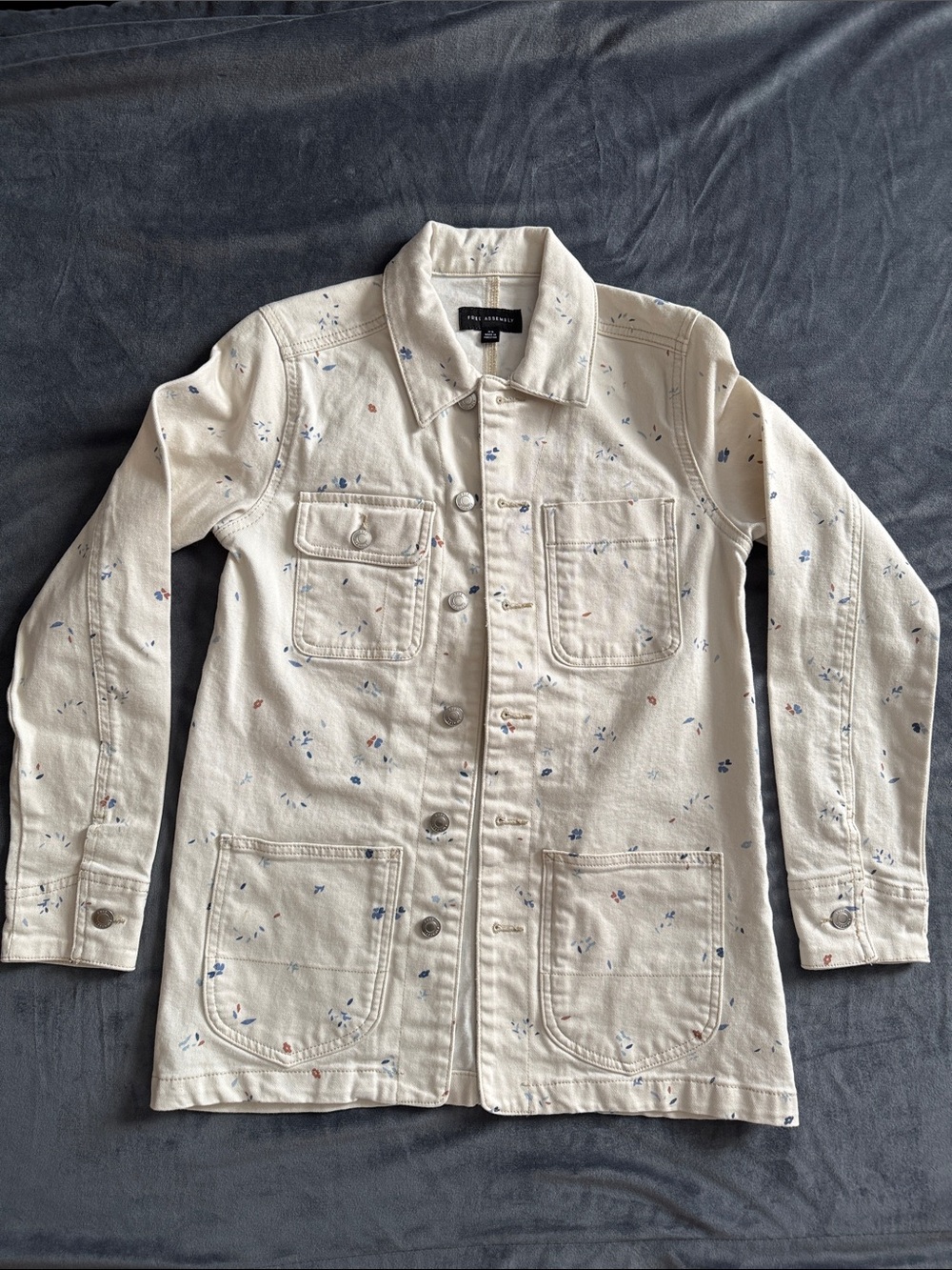 Free Assembly women’s white floral denim jacket